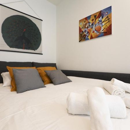 Rentalsevilla Descubriendo Sevilla En Pareja Экстерьер фото